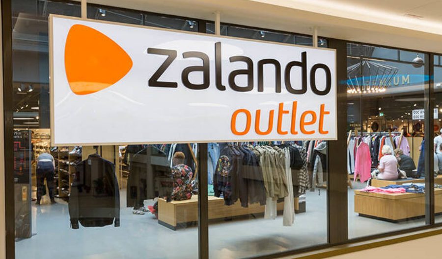 Zalando pone casi regalada toda esta ropa de Mango para encandilar en invierno