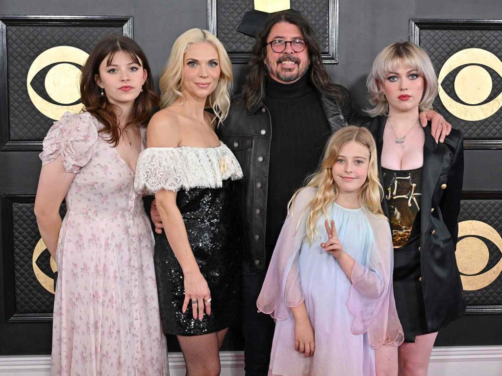 Dave Grohl Family 9C1B5D8Bb5E0479Ea687D0Db69E05003