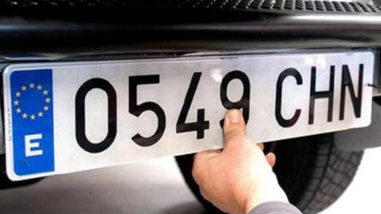 Adiós a las matrículas tal y como las conocemos: así las cambiará la DGT este 2024