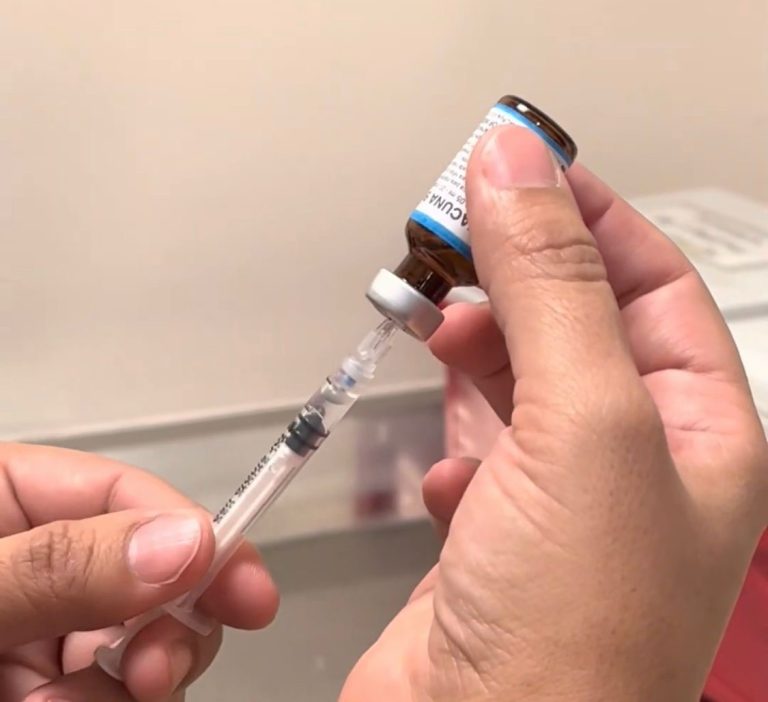 La OMS alerta de la vacuna que produce parálisis facial como efecto secundario
