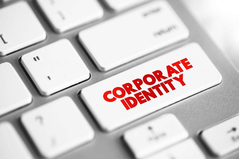 Beatriz Lorenzo, especialista en diseño de identidades corporativas