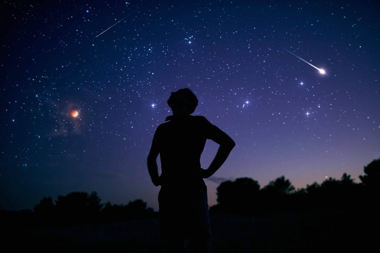 Universalglob permite despedirse de los seres queridos con globos que llegan al cielo y a las estrellas