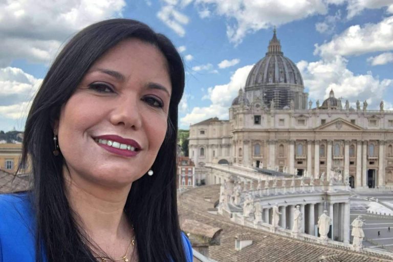 ‘Desde el Vaticano’, con Marinellys Tremamunno; un exclusivo viaje exclusivo a través de los acontecimientos que marcarán este año
