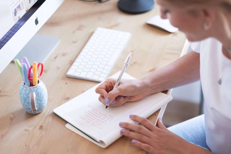 La joven emprendedora que ayuda a freelance y pequeñas empresas a vender más gracias a LinkedIn