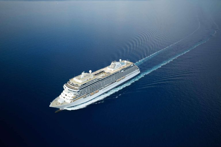 Regent Seven Seas Cruises y su última mejora gratuita de dos categorías de suite en más de 430 viajes