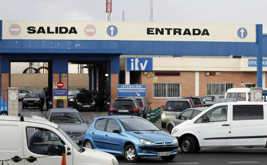 Se revisan frenos, dirección, suspensión, luces...