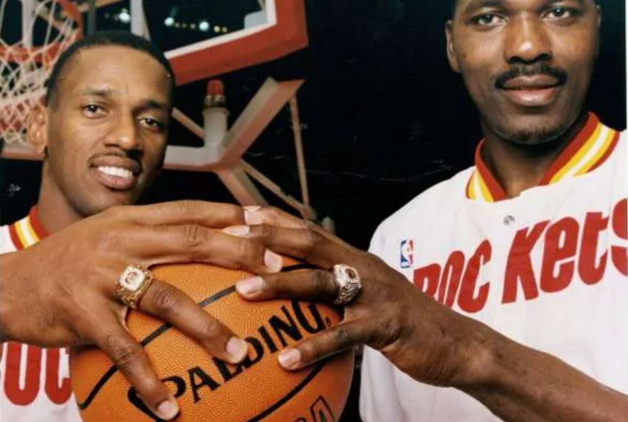 Le Llamaban &Quot;Torre Gemela&Quot; Y Fue De Los Mejores Jugadores De La Historia De La Nba: Hoy Cumple Años &Quot;The Dream&Quot; Hakeem Olajuwon 3 Twin Towers