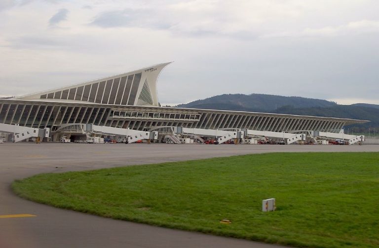 ¡Ni Madrid ni Barcelona! El aeropuerto de España al que han considerado el mejor de Europa
