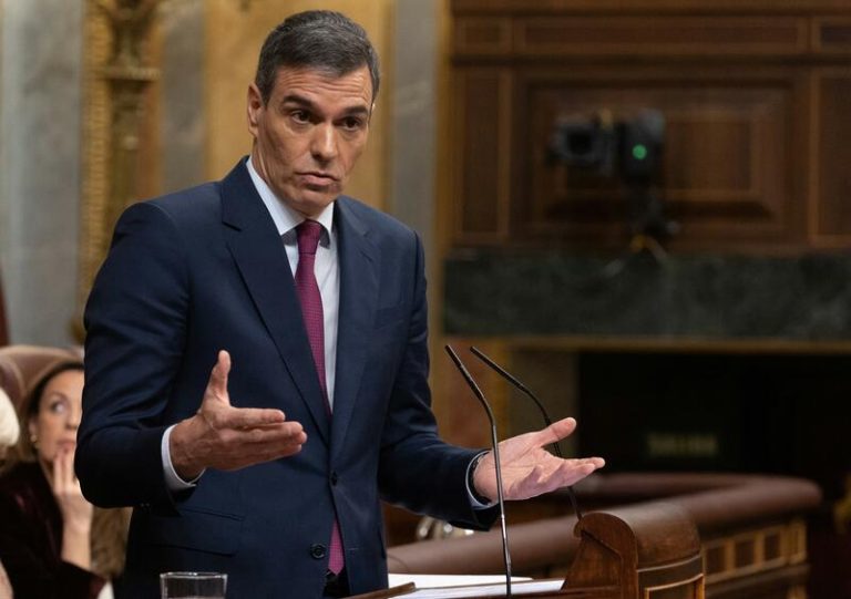 Sánchez y Planas hablarán en el Congreso de las protestas de agricultores y los ataques a transportistas