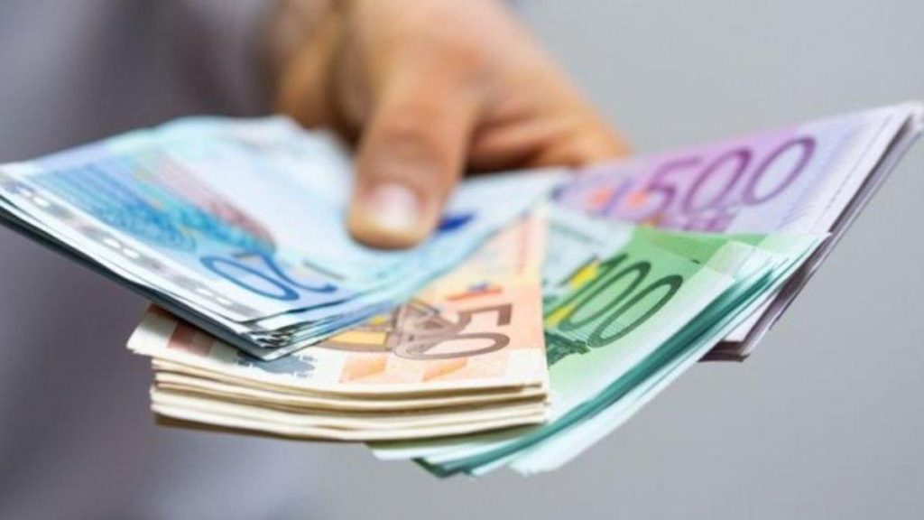 Una Medida Concienciada Con La Difícil Situación De Los Parados Senior