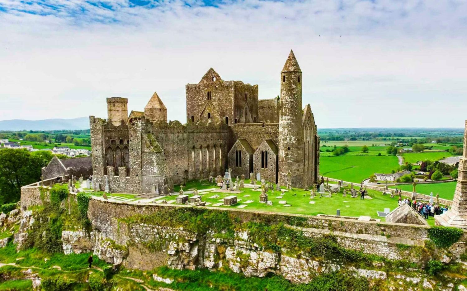 El pueblo que parece una fantasía medieval: un capricho embrujado para ...
