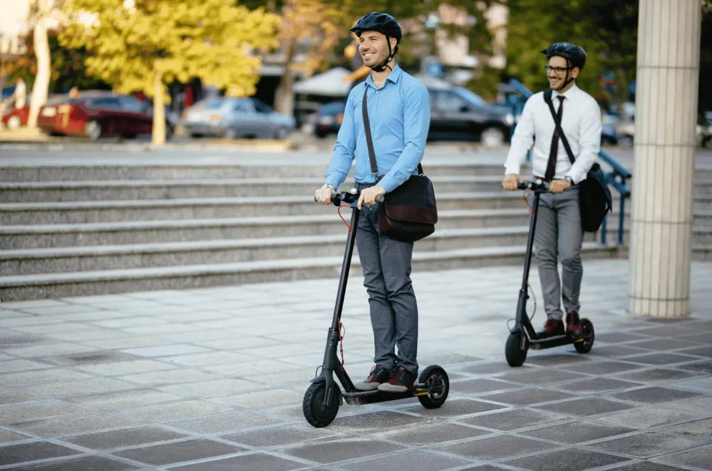 Fecha Límite Para Que Los Patinetes Circulantes Cumplan La Ley