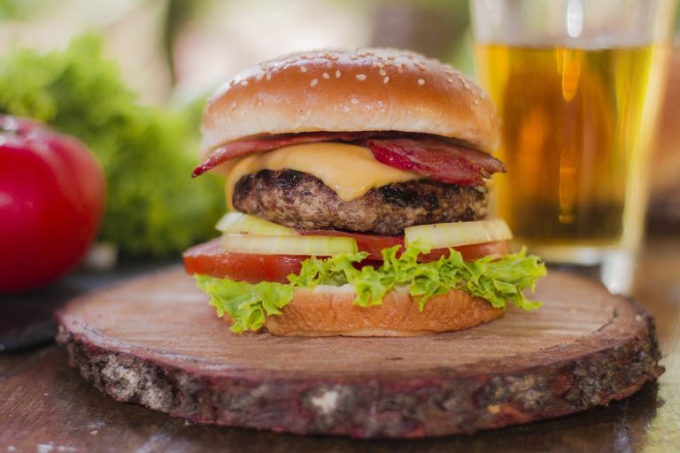 Ni McDonalds, ni Burger King, ni Goiko: esta es la mejor hamburguesa de España según un experto