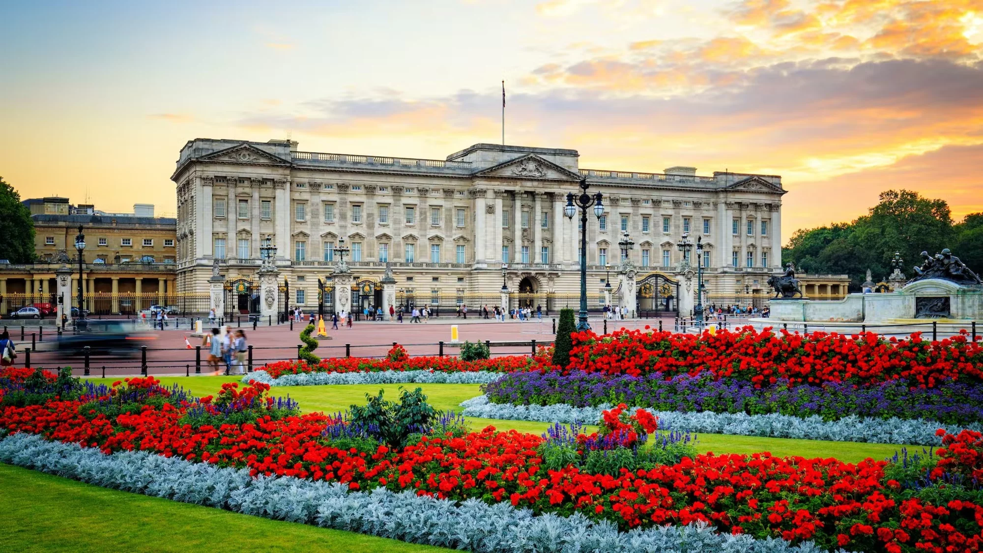 Un Paseo Por La Historia: Parques Con Encanto