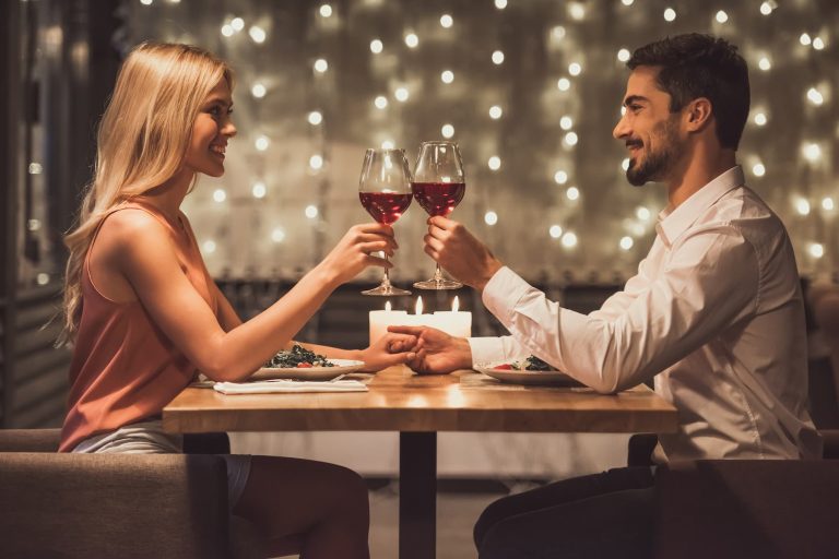 ​Menú de San Valentín: aperitivo, plato principal y postre para comer o cenar el día de los enamorados