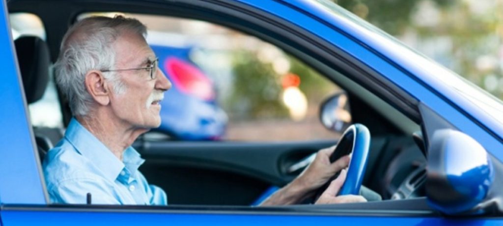 ¿Quién Decide Dejar De Conducir? El Peso De La Familia Y El Entorno