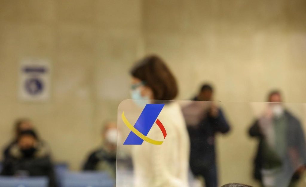Deducción Acumulable A La De Inversión En Empresas