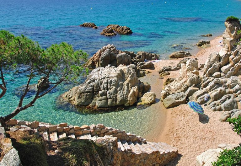 7 pueblos europeos cerca de España que dejan huella en tus viajes