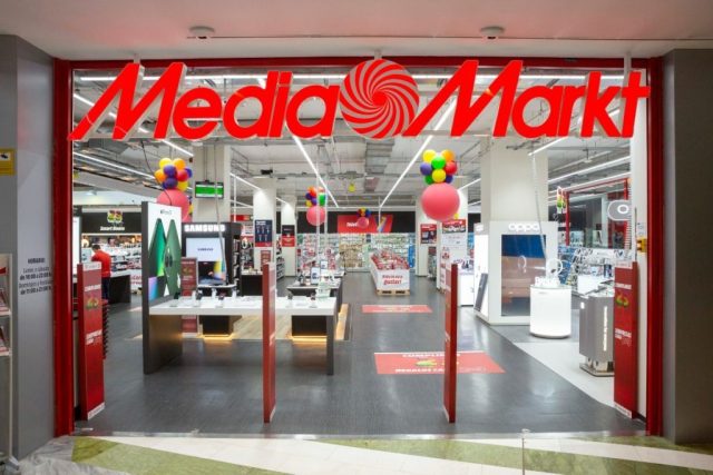 Mediamarkt Rebaja El Precio De La Smart Tv Más Completa, Con Android, Dolby, Wifi Y Mucho Más