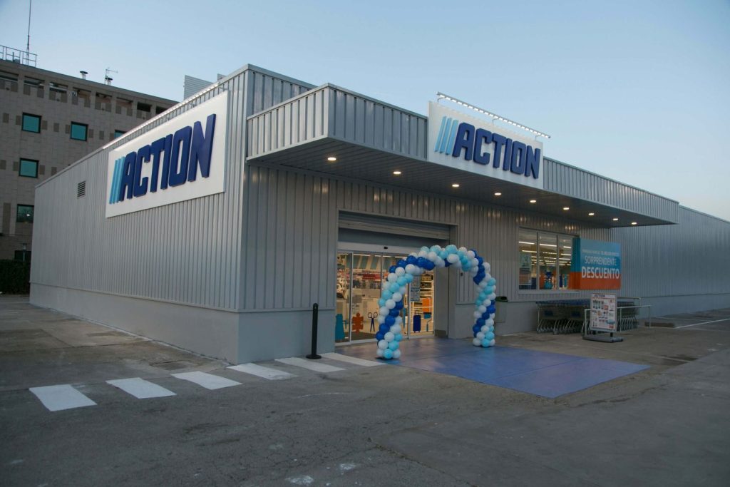 El nuevo supermercado más barato que Mercadona y Lidl que arrasa en España con productos a 1 y 2 euros 2 Primera tienda en España hace justo un año en Alcalá de Henares