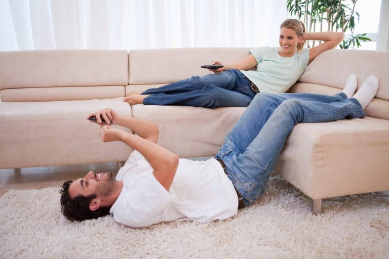 Televisión y móvil desde 11 euros al mes con OROC Fibra y Móvil