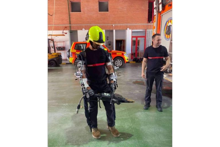 ExoRescue es un exoesqueleto para equipos de rescate y servicios de emergencia creado por Cyber Human Systems