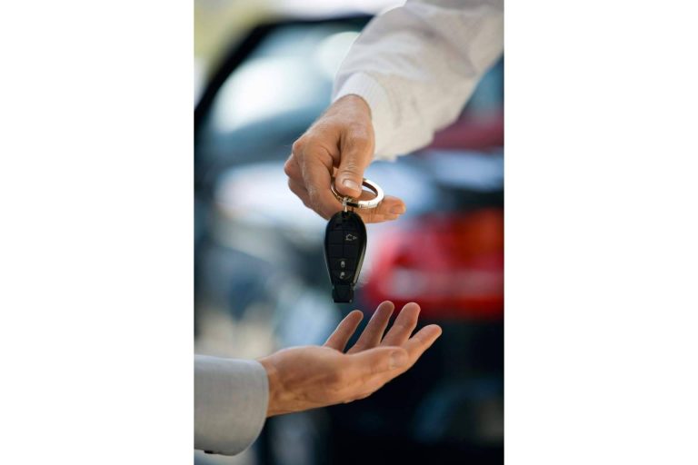 La firma de renting Vamos muestra su oferta de coches para autónomos