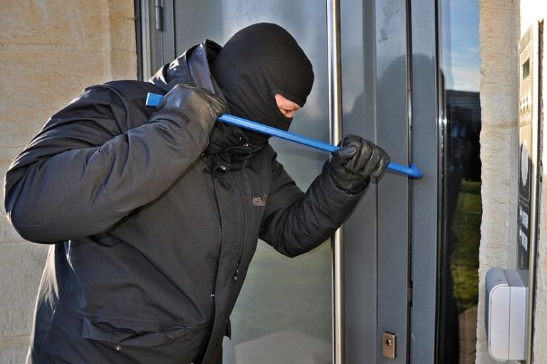 Advertencia de la Guardia Civil: más te vale no olvidar esto estando de viaje