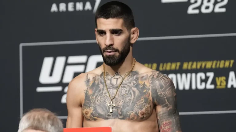 Ilia Topuria se va a Australia para lanzar a su hermano a la UFC