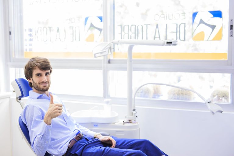 Equipo de la Torre explica cinco consejos para superar el miedo a acudir al dentista