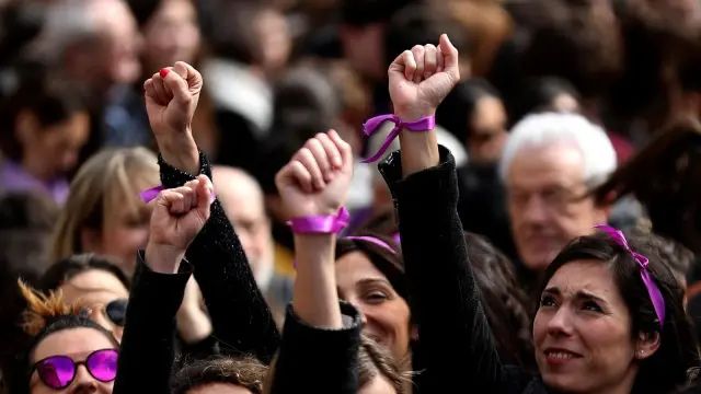 Desafíos Y Compromisos: Mirando Hacia El Futuro Del Feminismo