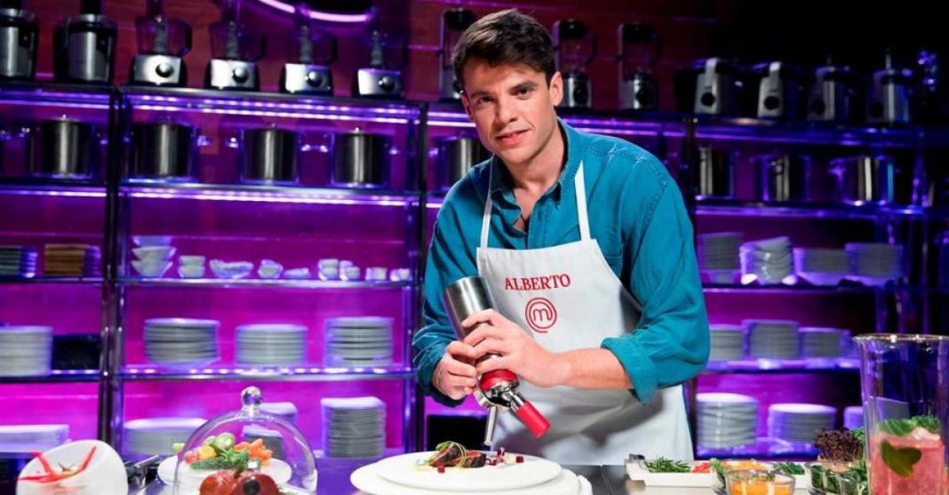 Juegan con tu salud mental: un concursante de 'MasterChef' critica duramente al programa