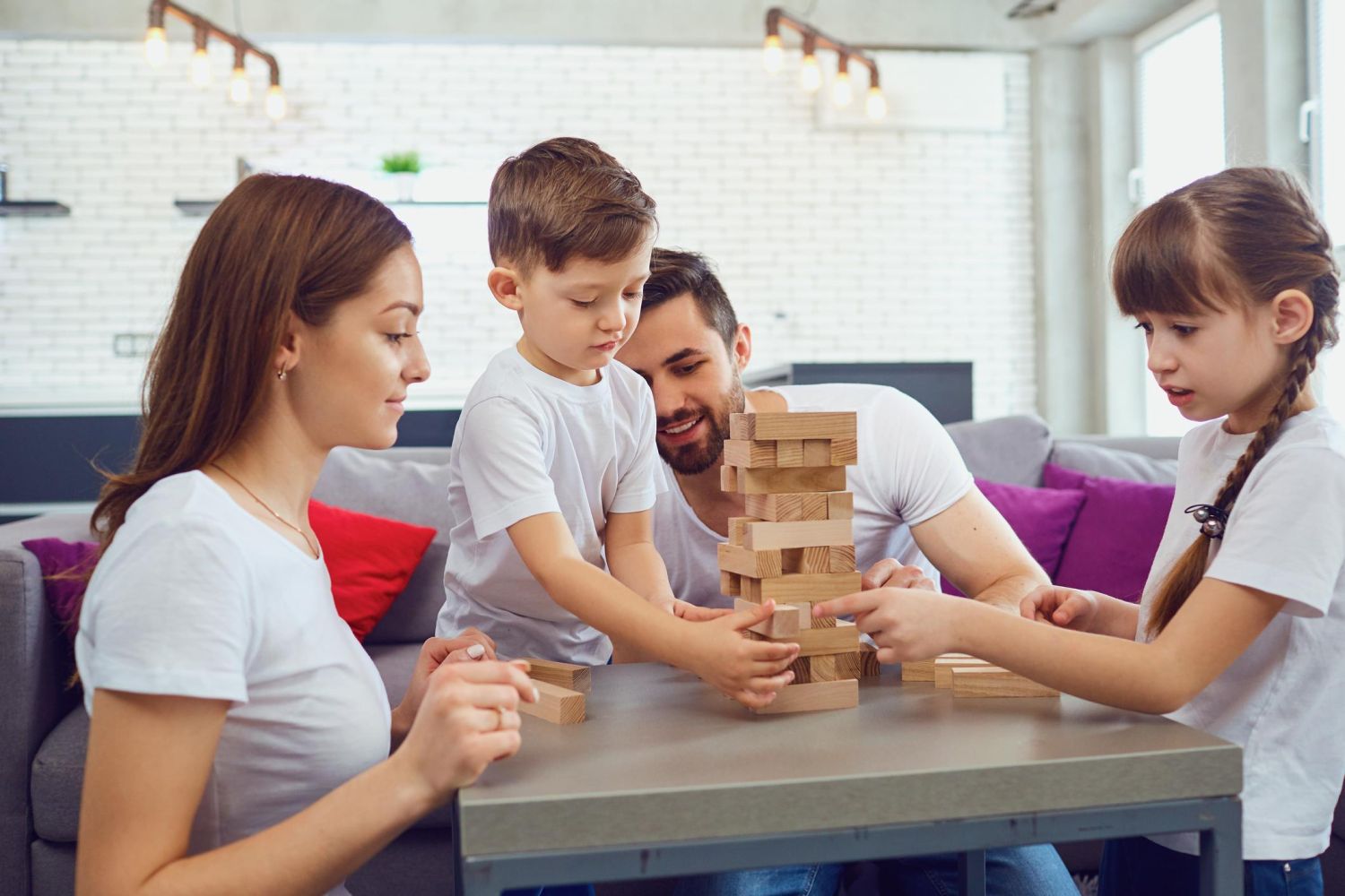 SESIÓN DE JUEGOS DE MESA EN FAMILIA