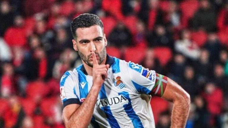 La mentalidad de Mikel Merino hunde a la Real Sociedad y al Athletic
