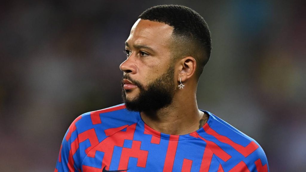 García Pimienta Se Lleva Otro Chasco En El Sevilla Fc 56 La Exótica Oferta Por Memphis Depay Que Preocupa Al Sevilla Fc