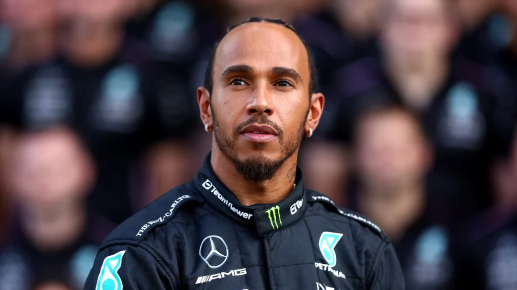 Lewis Hamilton Y Ferrari Pescan En La Guerra Interna De Red Bull