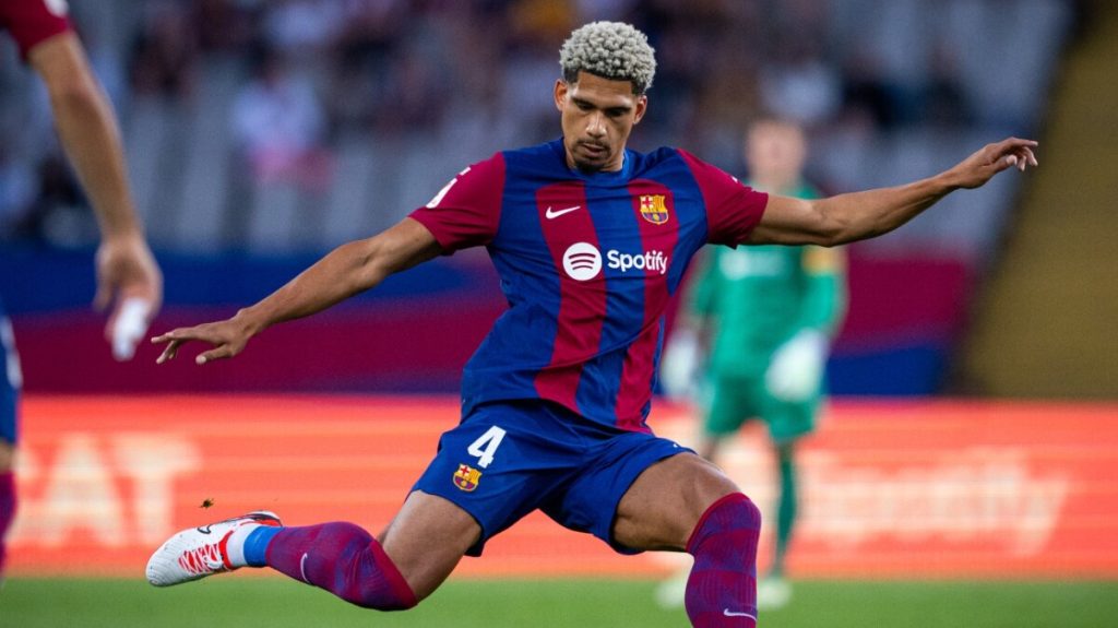 Otros Pretendientes: Psg Y Manchester United