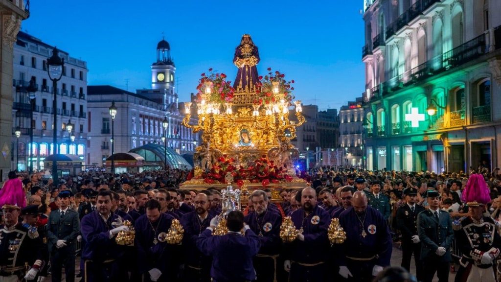 Apunta Para Semana Santa Los Mejores Lugares A Los Que Viajar Por Calidad-Precio En 2024 5 Sevilla