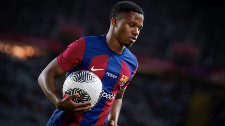 Ansu Fati convence a Laporta para elegir entre Sevilla FC y Betis