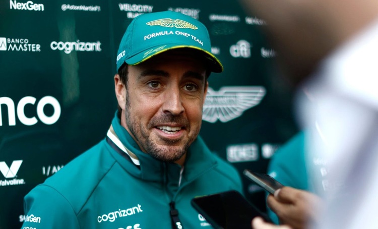 La renovación de Fernando Alonso escuece en Ferrari