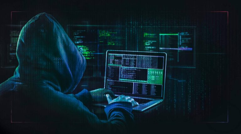 Ex-empleado roba datos confidenciales para beneficiar a la competencia