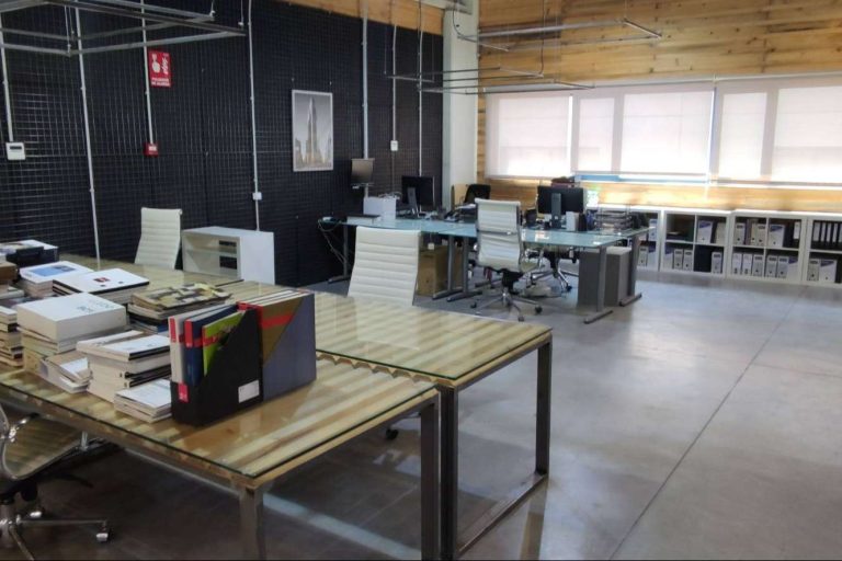 Eactivos.com subasta una nave industrial en el parque industrial Neural de Madrid