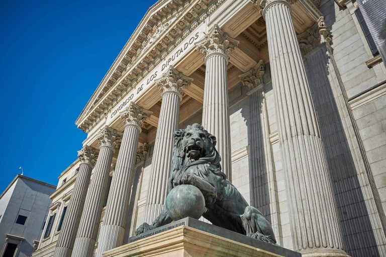 Algunas de las mejores academias de oposiciones a la Administración española se encuentran en INOPO