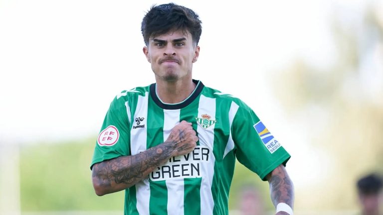 Juan Cruz tiene una cláusula secreta para salir del Betis