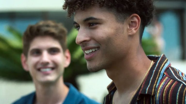 La nueva serie de Amazon sobre fútbol, homosexualidad y feminismo