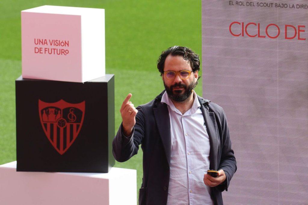 Víctor Orta Sevilla Fc Suso
