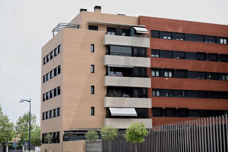Más de la mitad de los españoles destina entre el 40% y el 60% de sus ingresos a pagar la vivienda