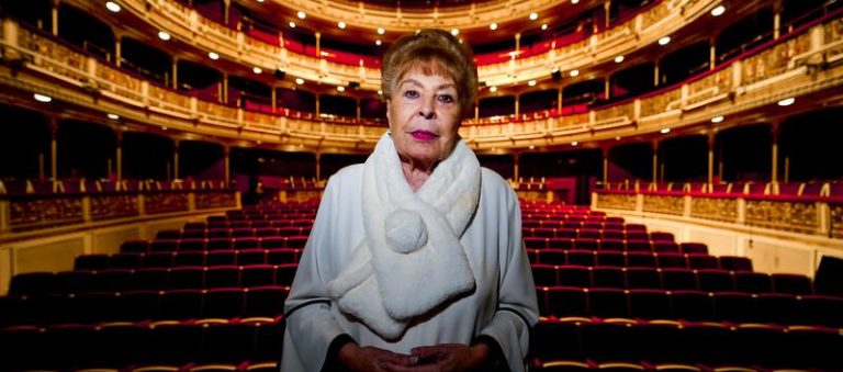 Los Premis RNE Sant Jordi de cine premian la trayectoria de Gemma Cuervo