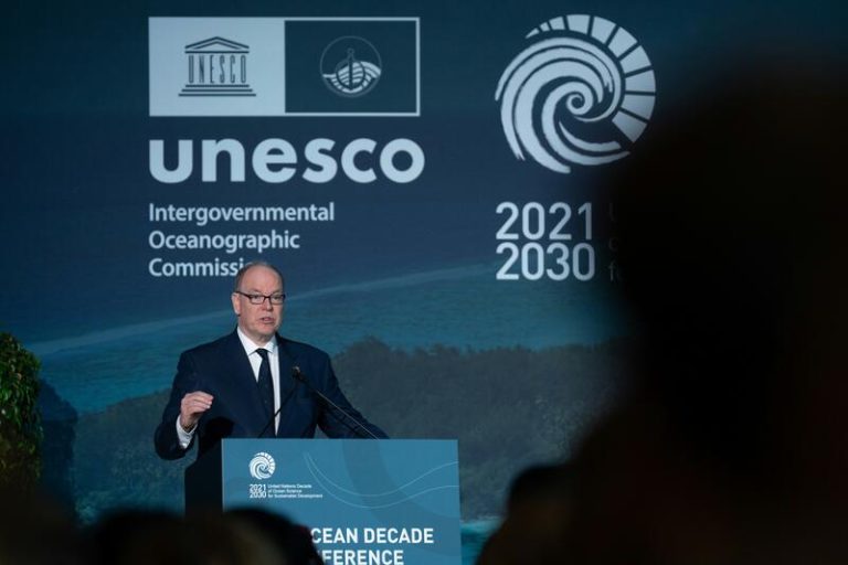 Alberto II de Mónaco reivindica la ciencia como «marco intelectual común» frente a las ‘fake news’