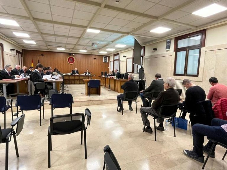Un guardia civil defiende la investigación sobre presuntos sobornos a policías: «Se tomaron muchísimas declaraciones»
